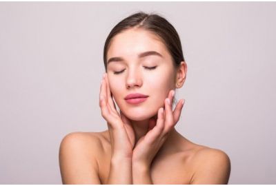 Gel Cleanser Vs Mild Foaming Cleanser: Which One To Use and When